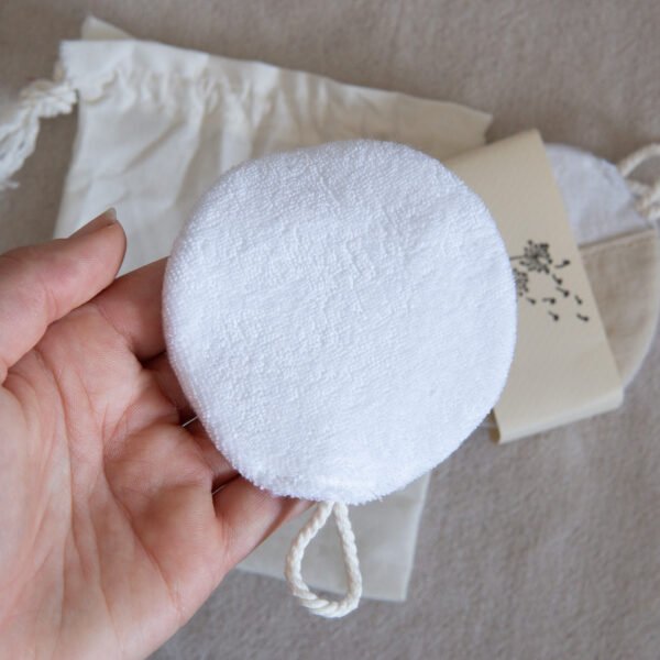 Set de 4 pads desmaquillantes reutilizables con bolsita de tela - Imagen 3